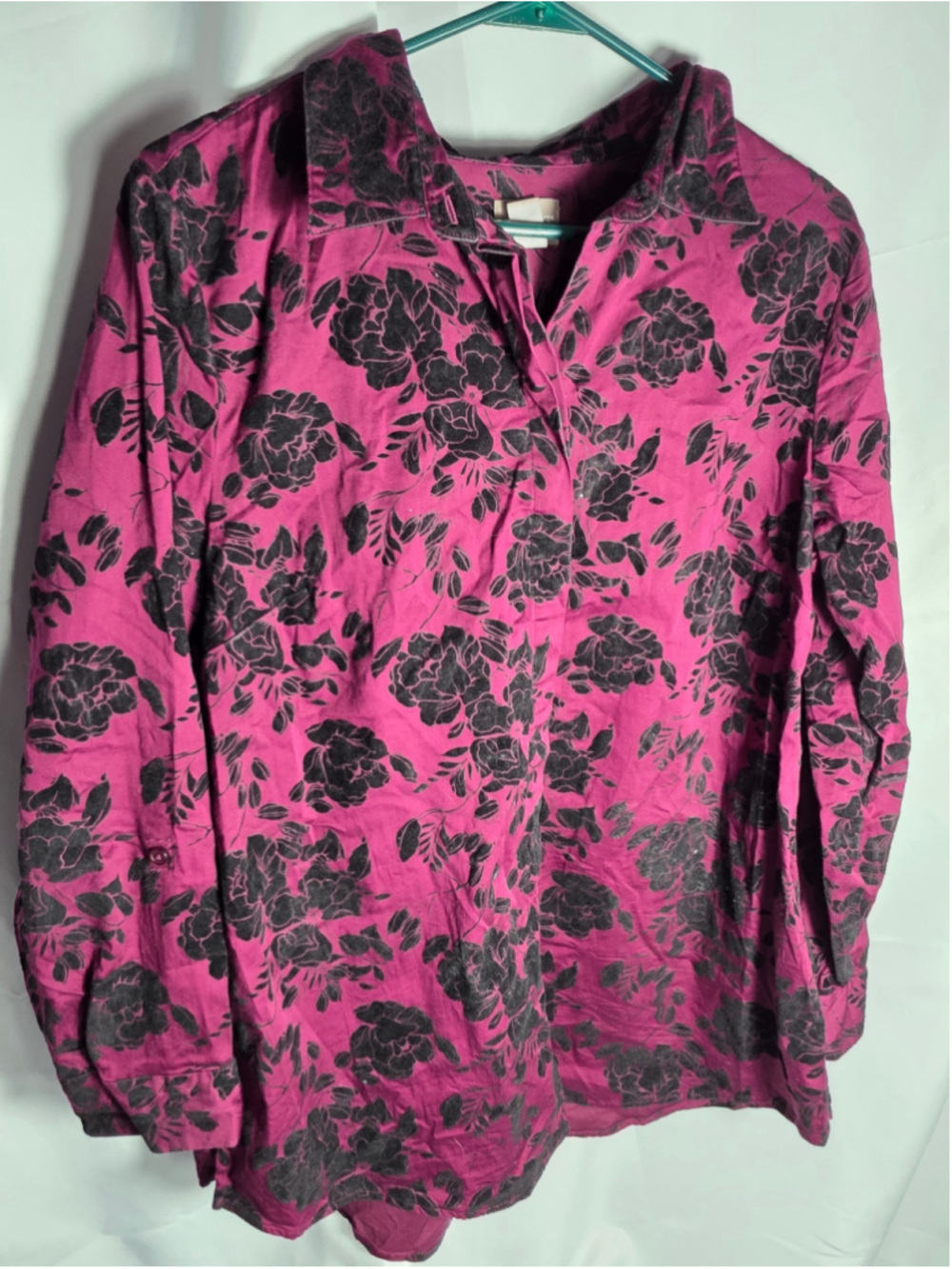 Women's Chico's Button Down Shirt Size 2 Magenta Black Floral Print